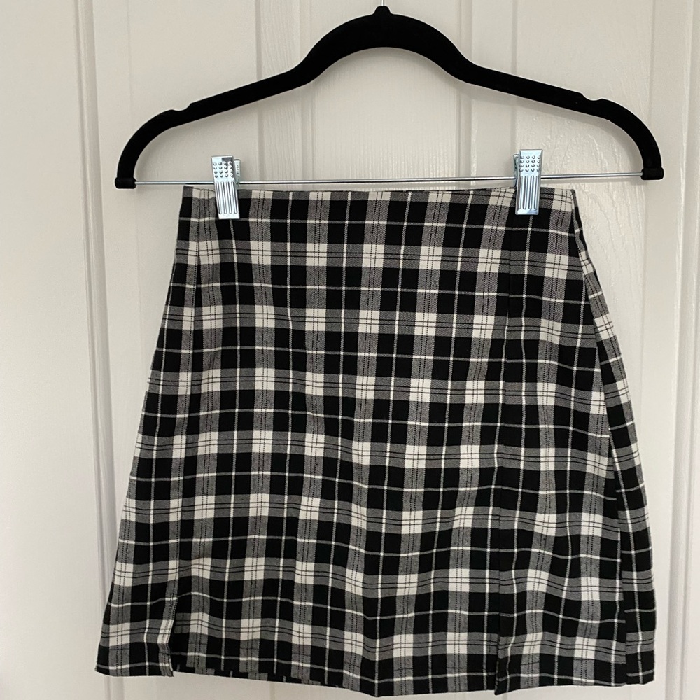 Like new plaid skirt.